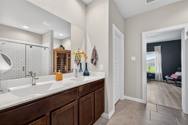 Foto del edificio - 29418 Sydney Stone Ln