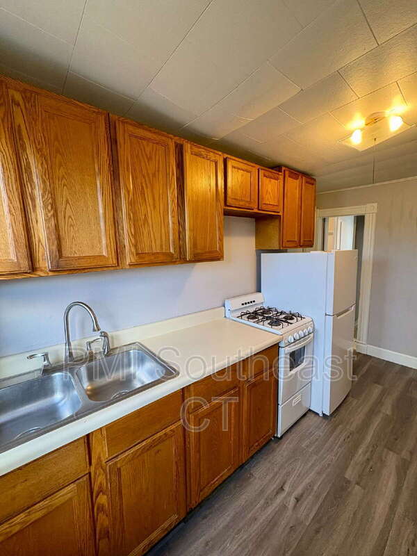 Foto del edificio - 79 Garfield Ave