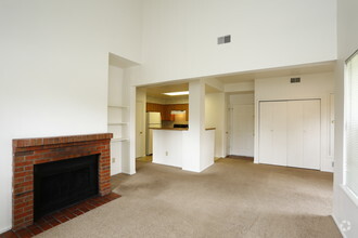 Huntington Ridge Apartments photo'