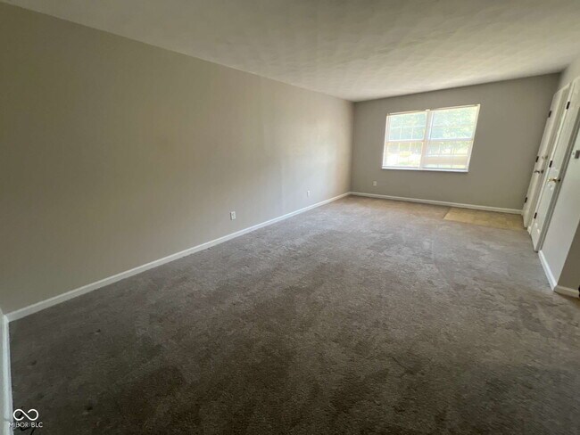 Foto del edificio - 1310 Millerwood Ct
