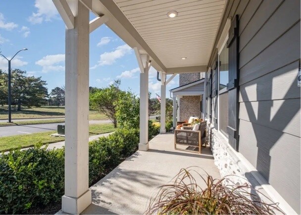 Foto del edificio - 241 River Rd