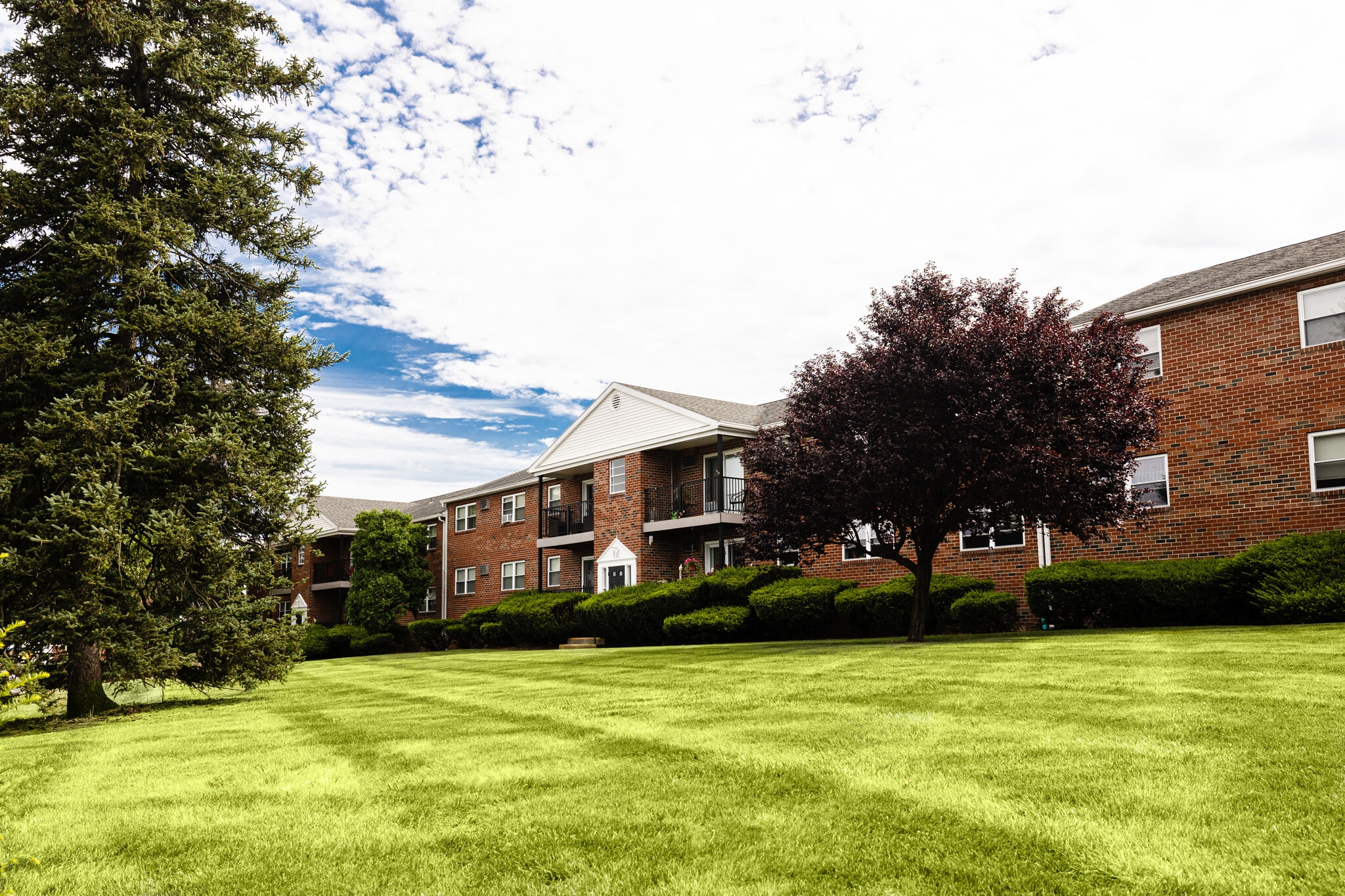 Fox Meadow Apartments photo 5