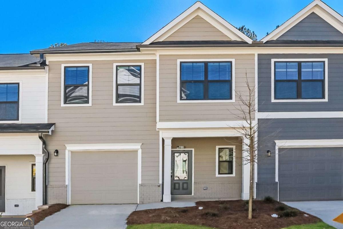 Foto principal - 818 Calvin Pk Dr