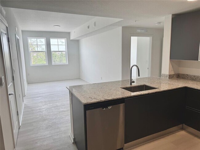 Foto del edificio - 5579 Millennia Park Dr