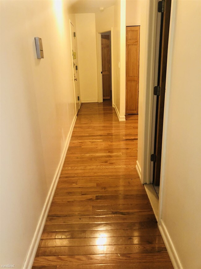 Building Photo - 1 br, 1 bath  - 165 Pinehurst Ave