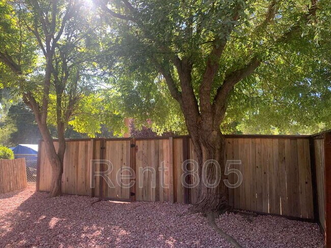 Foto del edificio - 9128 Nye Rd