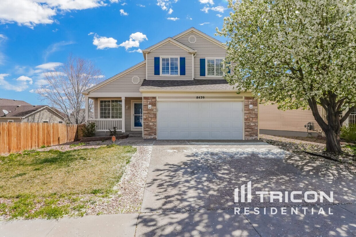 Foto principal - 8439 Shadow Run Ln