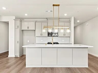 Foto del edificio - 729 Tower Rd