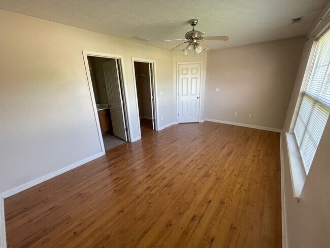 Foto del edificio - 3129 Cirrus Ct