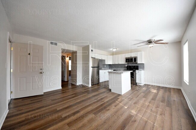 Building Photo - 4405 Kern Ct