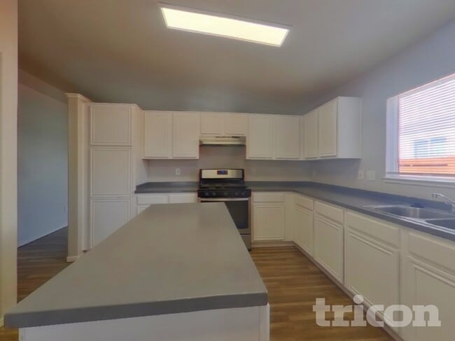 Building Photo - 17662 Clear Springs Ct