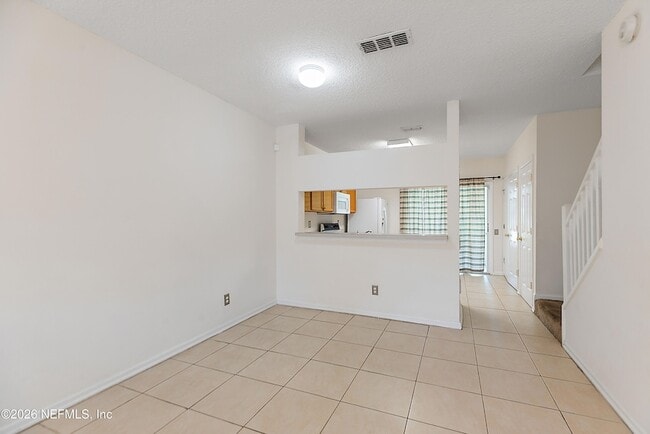 Building Photo - 12311 Kensington Lakes Dr