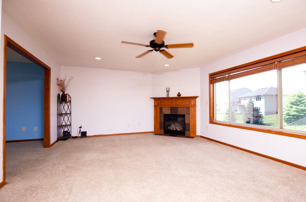 Primary Photo - 6311 Fairway Dr NW