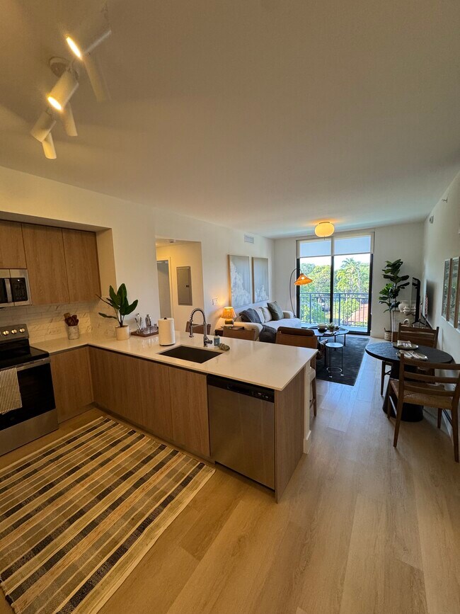 Foto del edificio - 2545 NE 183rd St