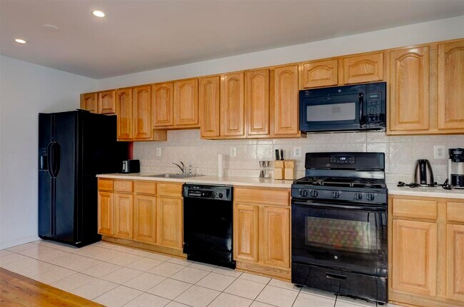 Building Photo - 50 Trenton St