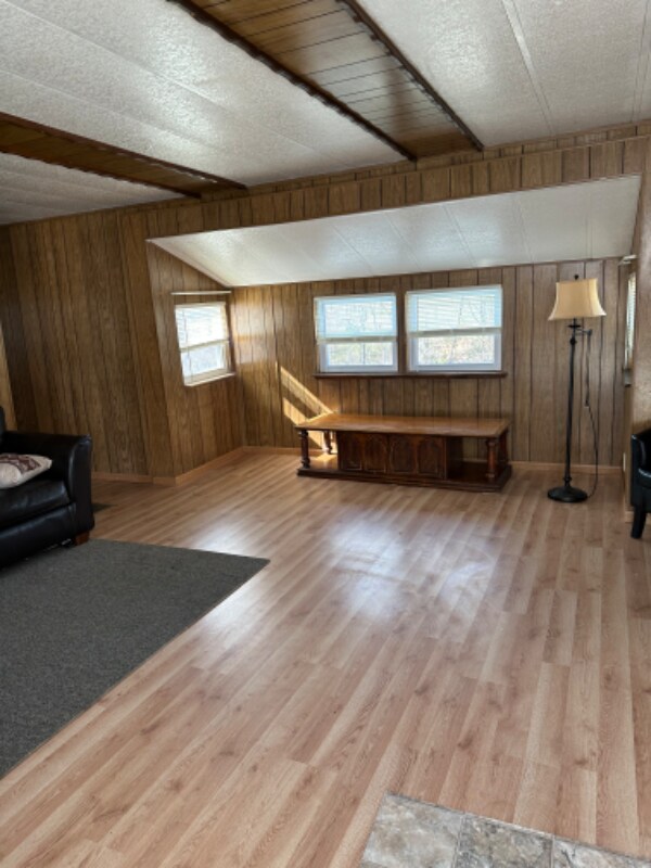 Foto del edificio - 12 Circle Dr