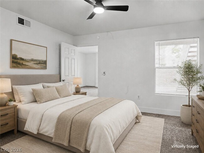 Foto del edificio - 6800 E Lake Mead Blvd
