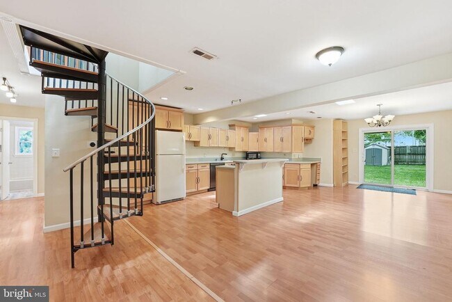Foto del edificio - 7605 Fisher Dr