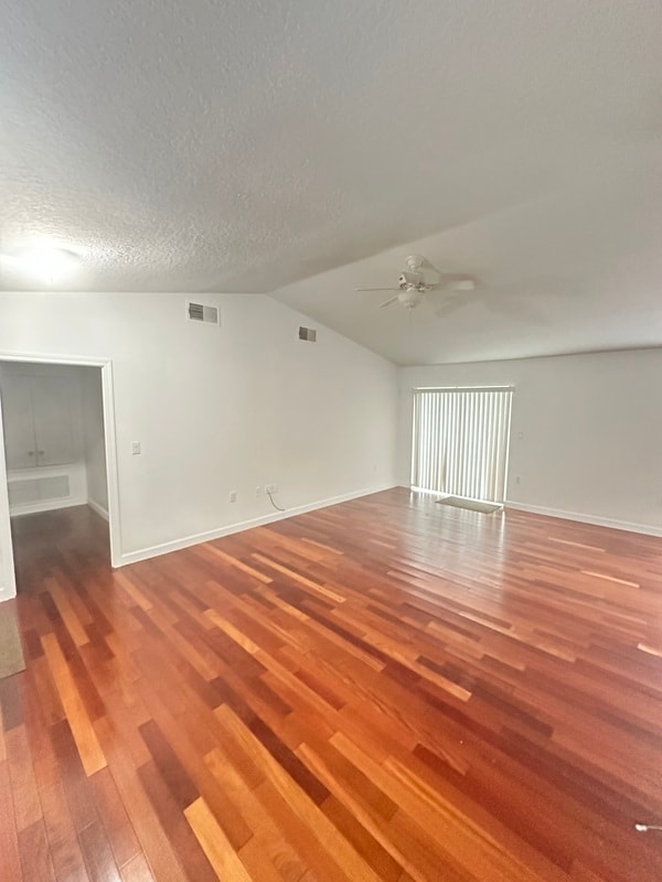 Building Photo - 4727 Lumberton Dr