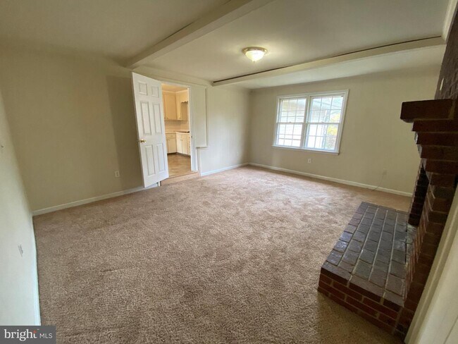 Building Photo - 712 Payton Dr