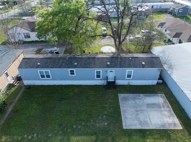 Building Photo - 16023 E Channelview Dr