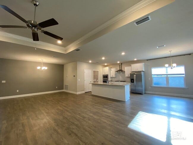 Building Photo - 9102 Diamante Blvd