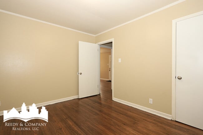 Foto del edificio - 3702 Norris Ave