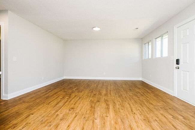 Photo - NEWLY RENOVATED 2 bedroom, 1 bathroom at G... House