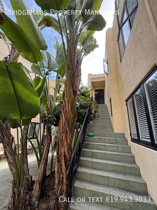 Building Photo - Welcome to your charming 1 bed / 1 bath sa...