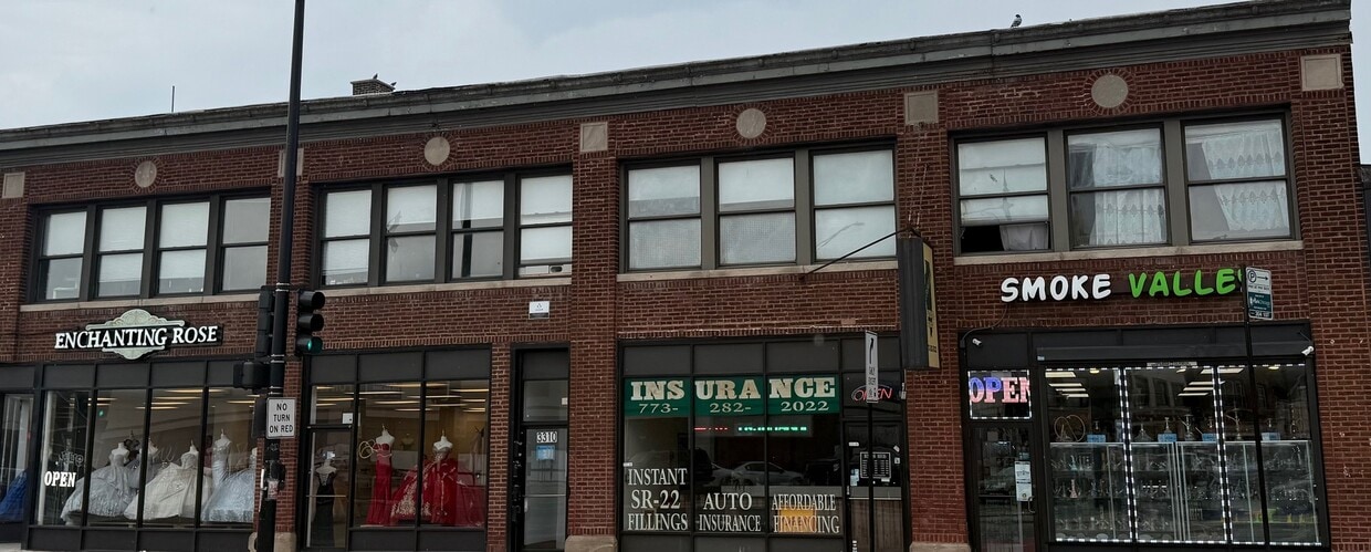 Primary Photo - 3300 N Milwaukee Ave