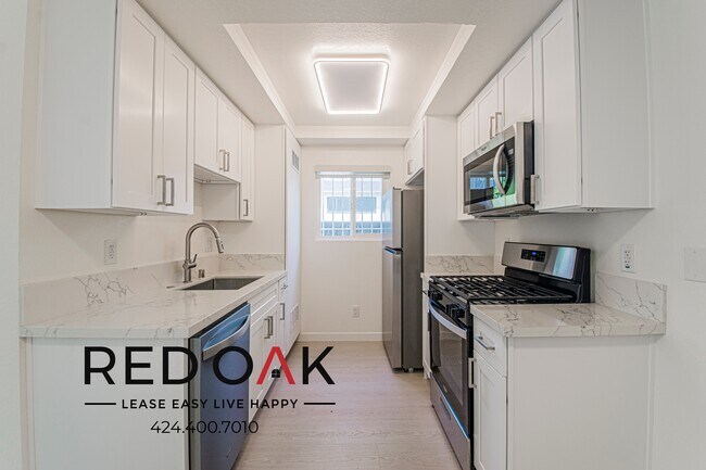 Foto del edificio - 912 N Ridgewood Pl