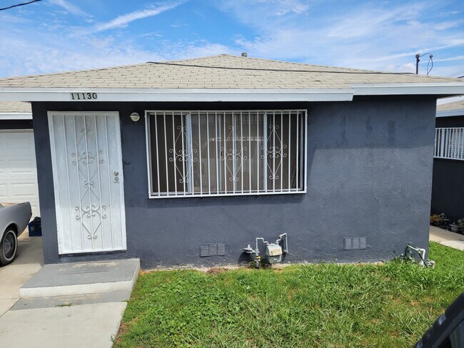 Building Photo - 11128 Raymond Ave