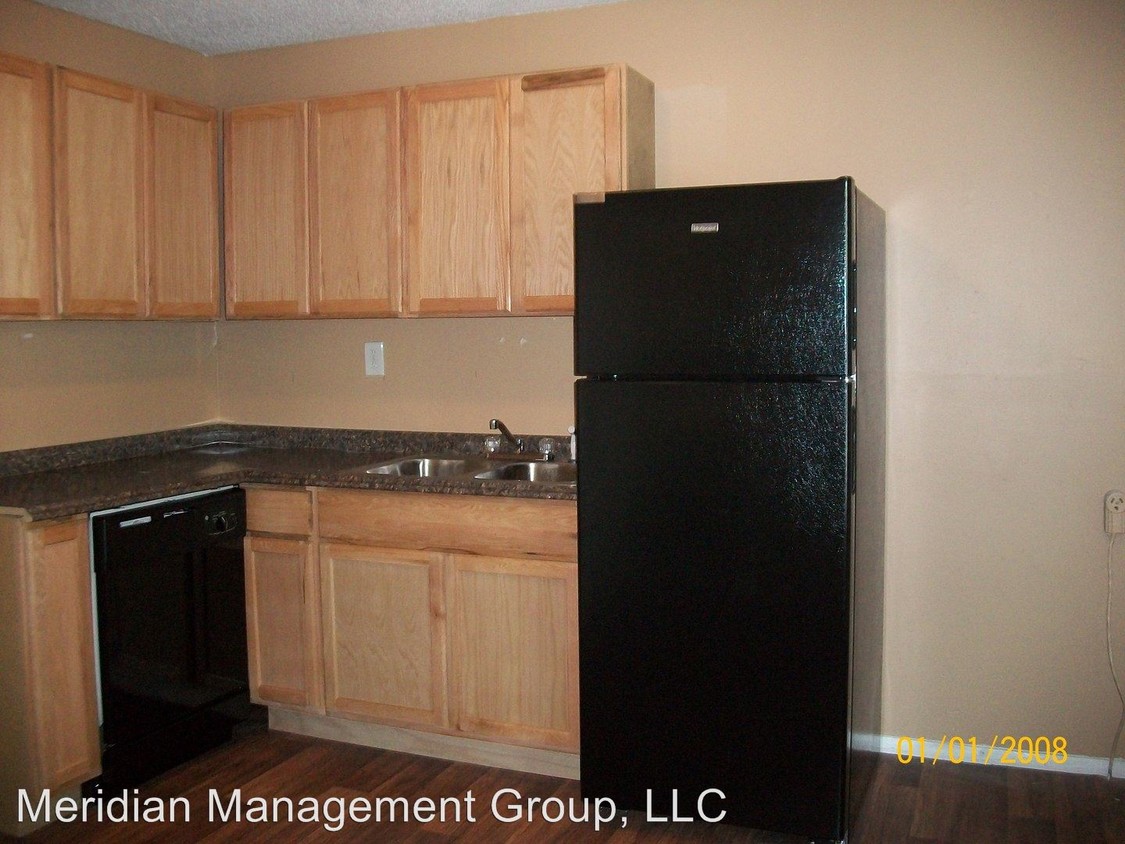 Foto principal - 389 Old Acworth Rd