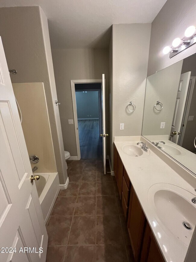 Building Photo - 17749 W Statler Dr