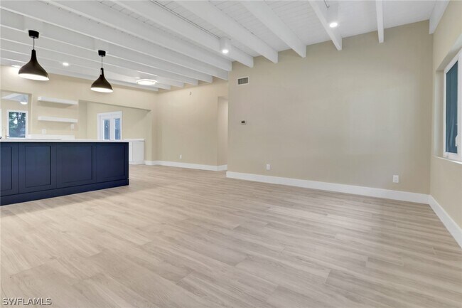 Foto del edificio - 5150 Sand Dollar Ln