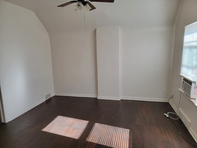 Building Photo - 3506 W 29th Ave