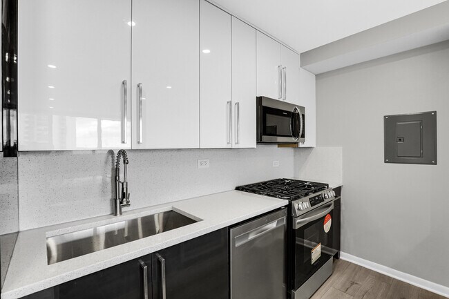 Foto del edificio - 3950 N Lake Shore Dr