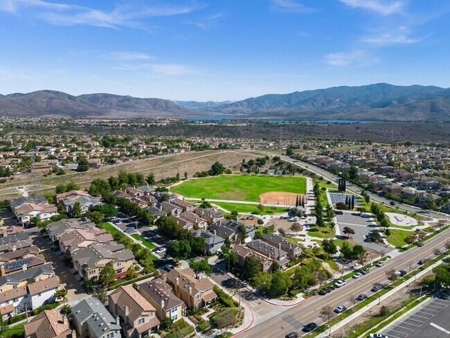 Building Photo - 2143 Big Horn Dr