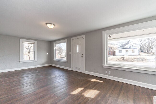 Foto del edificio - COMING SOON! 3 Bed 2 Bath Independence hom...
