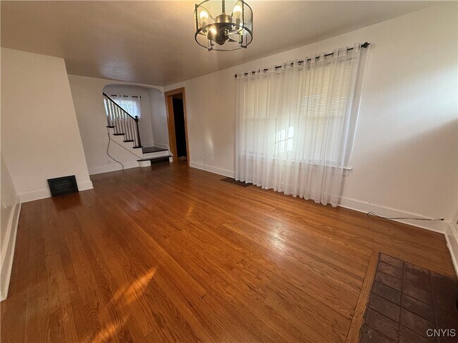 Foto del edificio - 115 Dorchester Ave