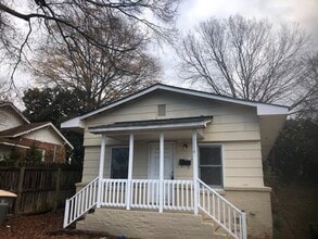 Building Photo - 1110 N Juniper Ave