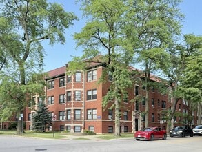 Building Photo - 805 Dempster St