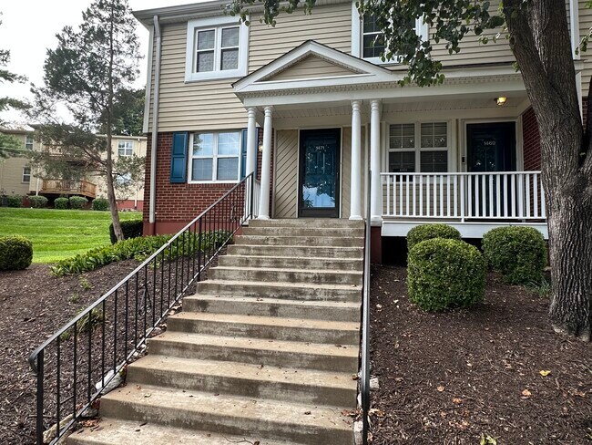 Building Photo - 1471 Bobolink Pl