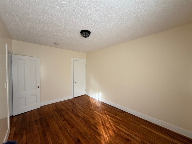 Building Photo - 16 Franklin Pl