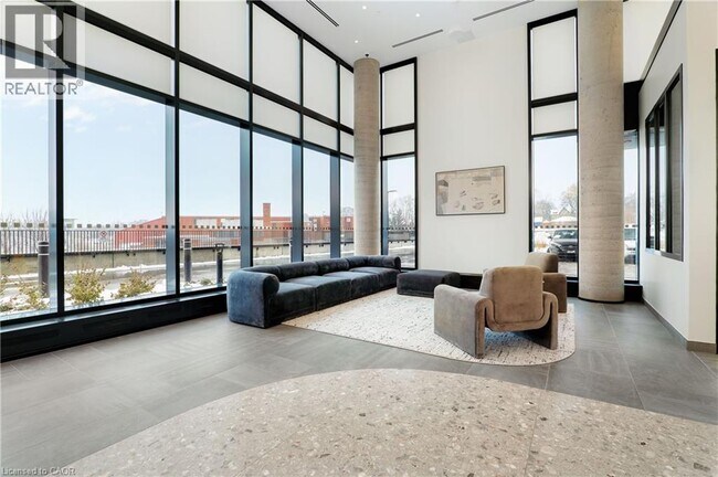 Photo du bâtiment - 25 Wellington St S