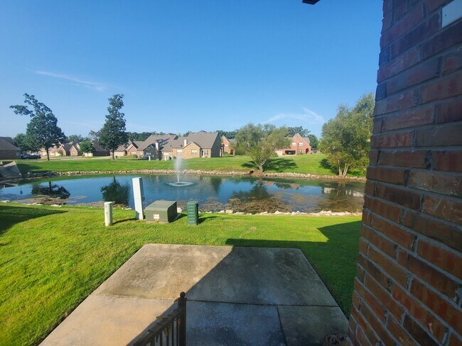 Photo - Nice 3 bedroom 2.5 bath home in North Faye...