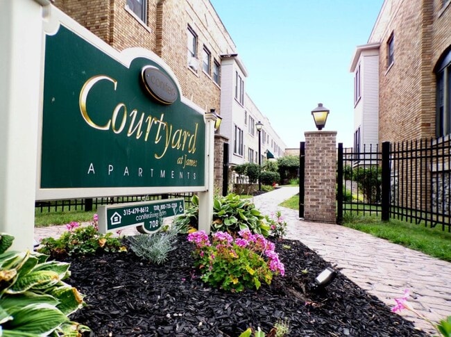 Building Photo - Courtyard at James