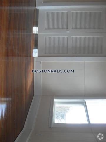 Building Photo - 11 Mulvey St