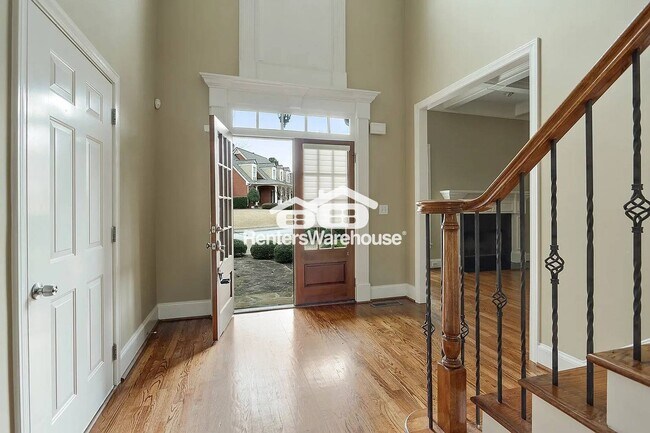 Building Photo - 653 Tabbystone NW