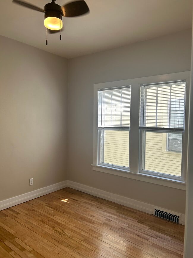 Building Photo - 1034 Bluff Ave